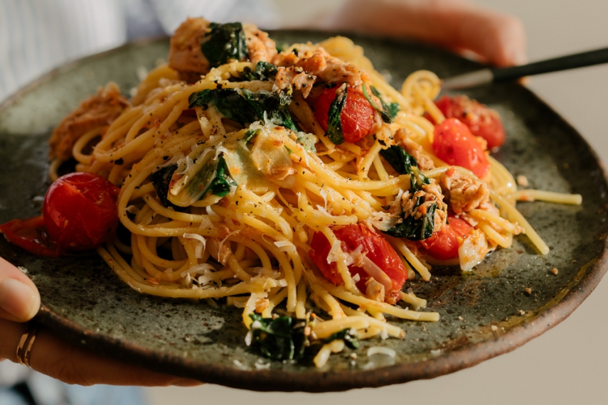 15 Minute Tuna Tomato Spaghetti with Fresh Basil Lemon Gather