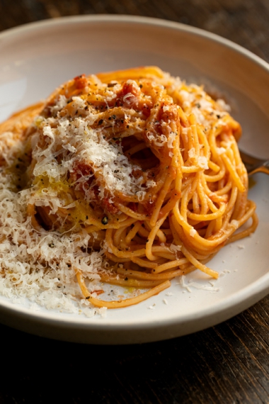 Tomato%2C+Olive+Oil+%26+Garlic+Pantry+Spaghetti+%7C+Gather+%26+Feast