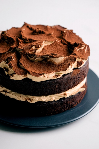 Oreo Cream Round Cake | J. Edwards Gourmet — Fine Chocolates & Gourmet Gifts